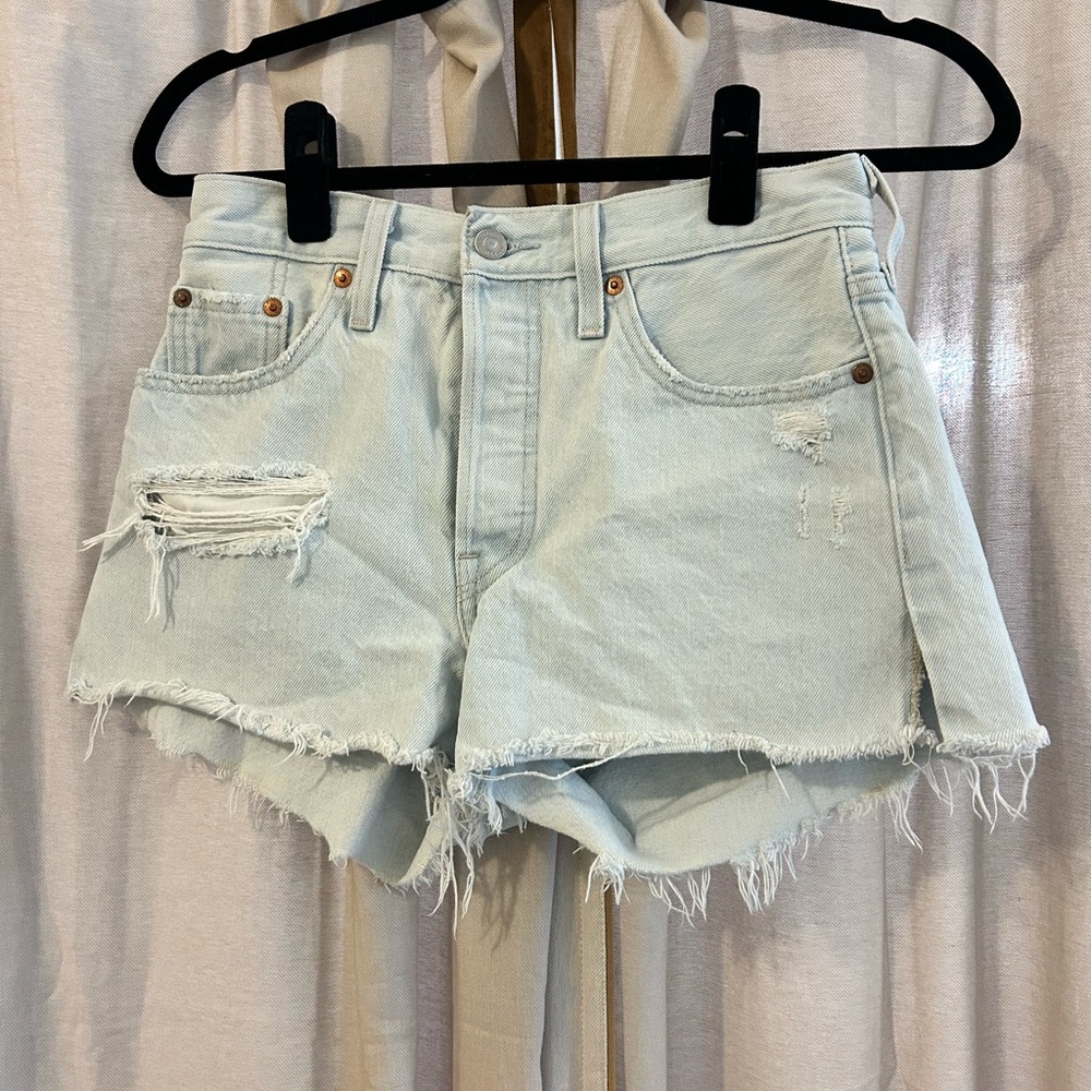 Levi’s - 501 High Rise Shorts - Light Wash - 25